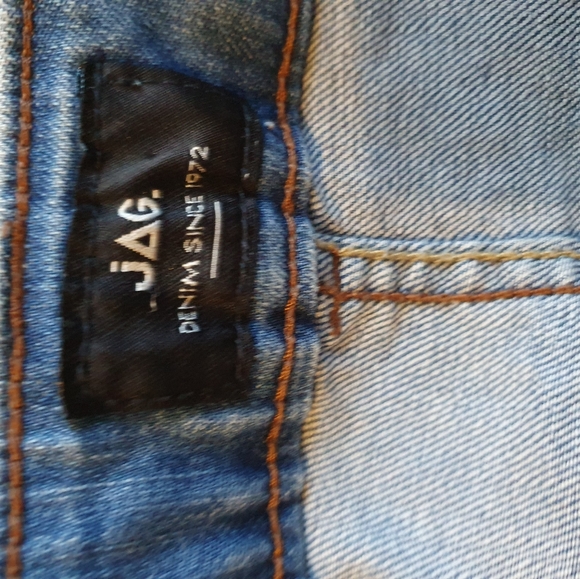 Jag denim shorts size 10 - Picture 4 of 5